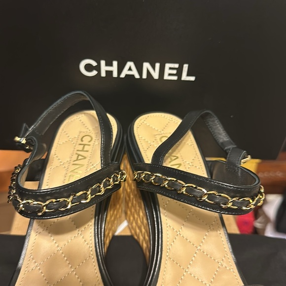 2020 Chanel Interlocking CC Logo Slingback Sandals - Picture 5 of 9